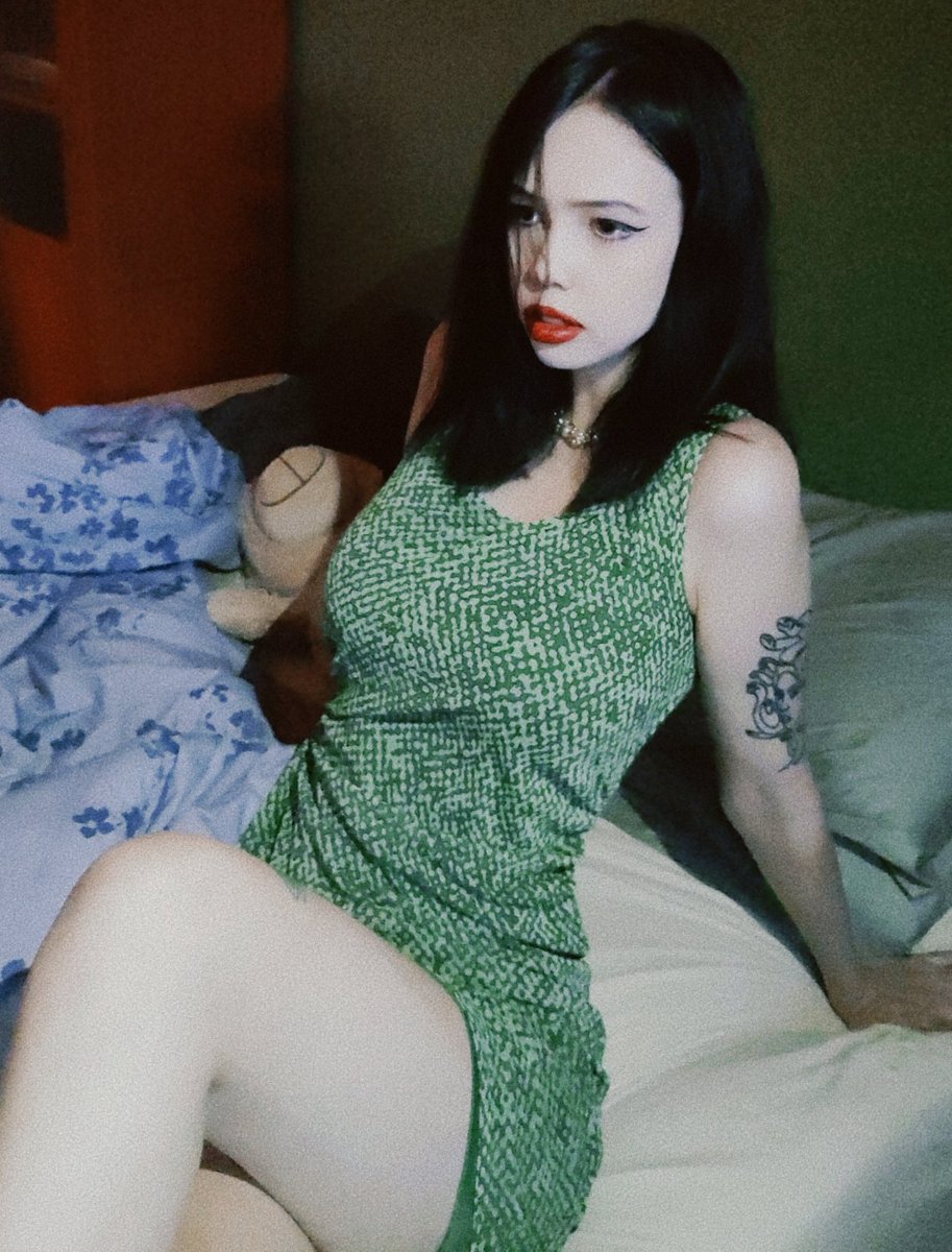 Follow my onlyfans page 💖
There's a lot of good quality content 🤤
onlyfans.com/winegret

#onlyfanspage #russianfemale #RussianWomen