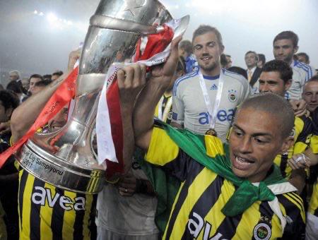 fenersportscom's tweet photo. 2011! 🏆🤫 https://t.co/5WRb1gEXlh