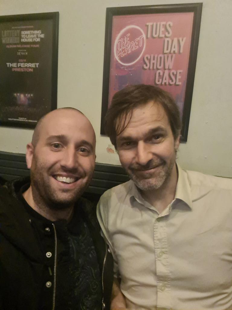 neilcarrick81's tweet photo. Top gig from @mch21stCentury. 90's nostalgia with some great new tunes thrown in. Even got a cheeky pic with @TheQuill. Loved it! https://t.co/uWLJKW7ow3