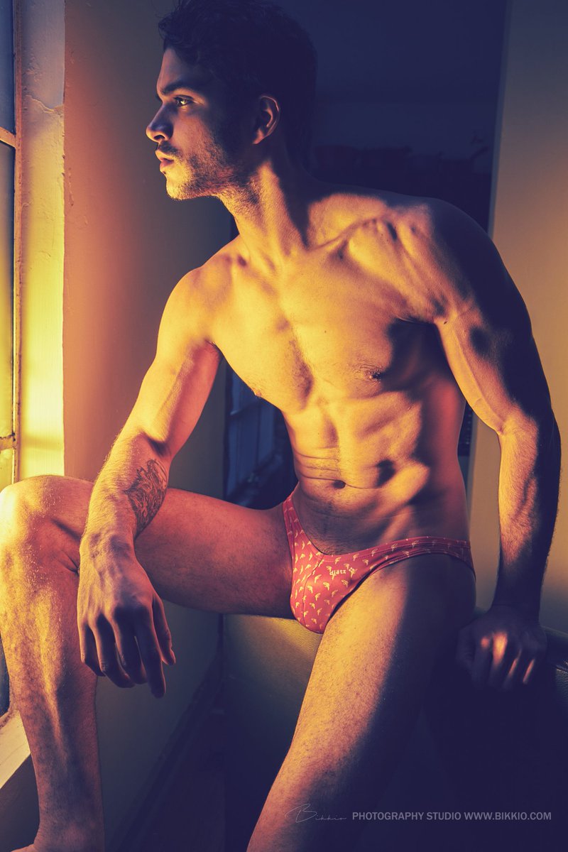 lazzarophoto's tweet photo. I like how this photo came out. Golden hour shooting.
I still use hashtags #bikkio 
renato bottini photographer #EOSR5 #malemodels
https://t.co/AyzmjUaodu https://t.co/nuoaEgYYgR