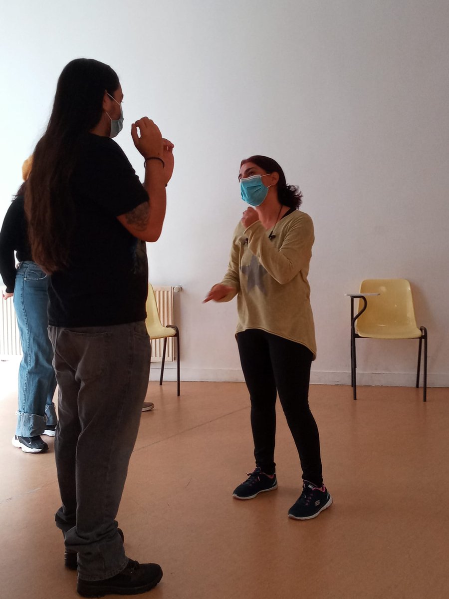 Y por fin acabamos nuestro último ensayo! Sólo queda una semana para vernos de nuevo en escenarios. Tenemos muchas ganas de volver, tenemos las energías recargadas y esperemos que vosotr@s también. Recuerda coger tus entradas en giglon.com.
💜💜💜
