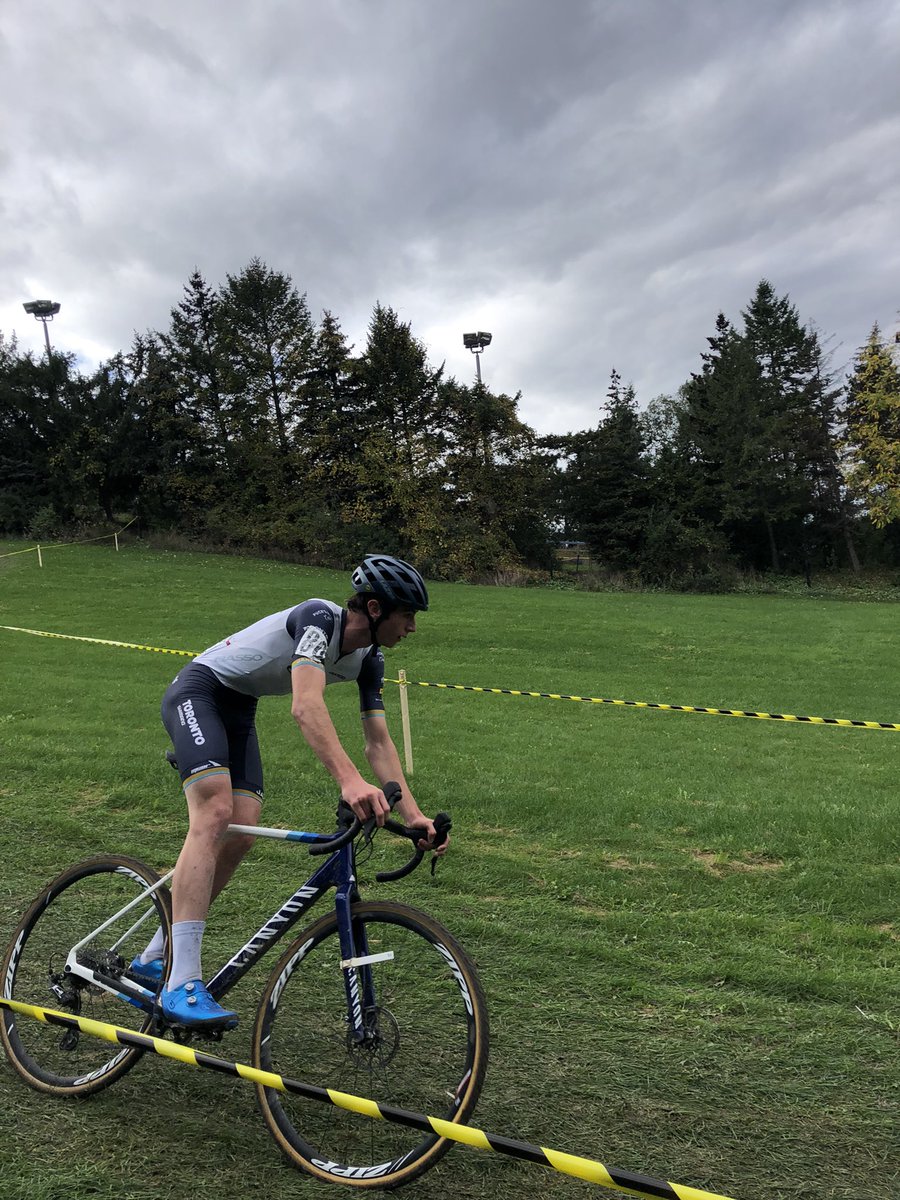 ontariocycling's tweet photo. E1/2 & M1 men making their way through the TOCX course at OCup #4 #OCACX π΄ββοΈ https://t.co/30Txi5m0oH