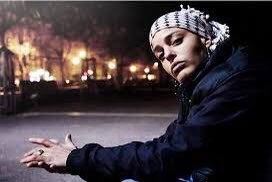 geneRAPtions's tweet image. Elles sont l’œuvre de Enterprise, James Deano,  Elio, Karl Colson ou Tefa et Masta (kilomaitre prod) pour ne citer qu’eux. Bcp de beatmakers différents, mais l’album conserve tout de même une certaine homogénéité surtout grâce à la rappeuse dont le charisme est indiscutable.