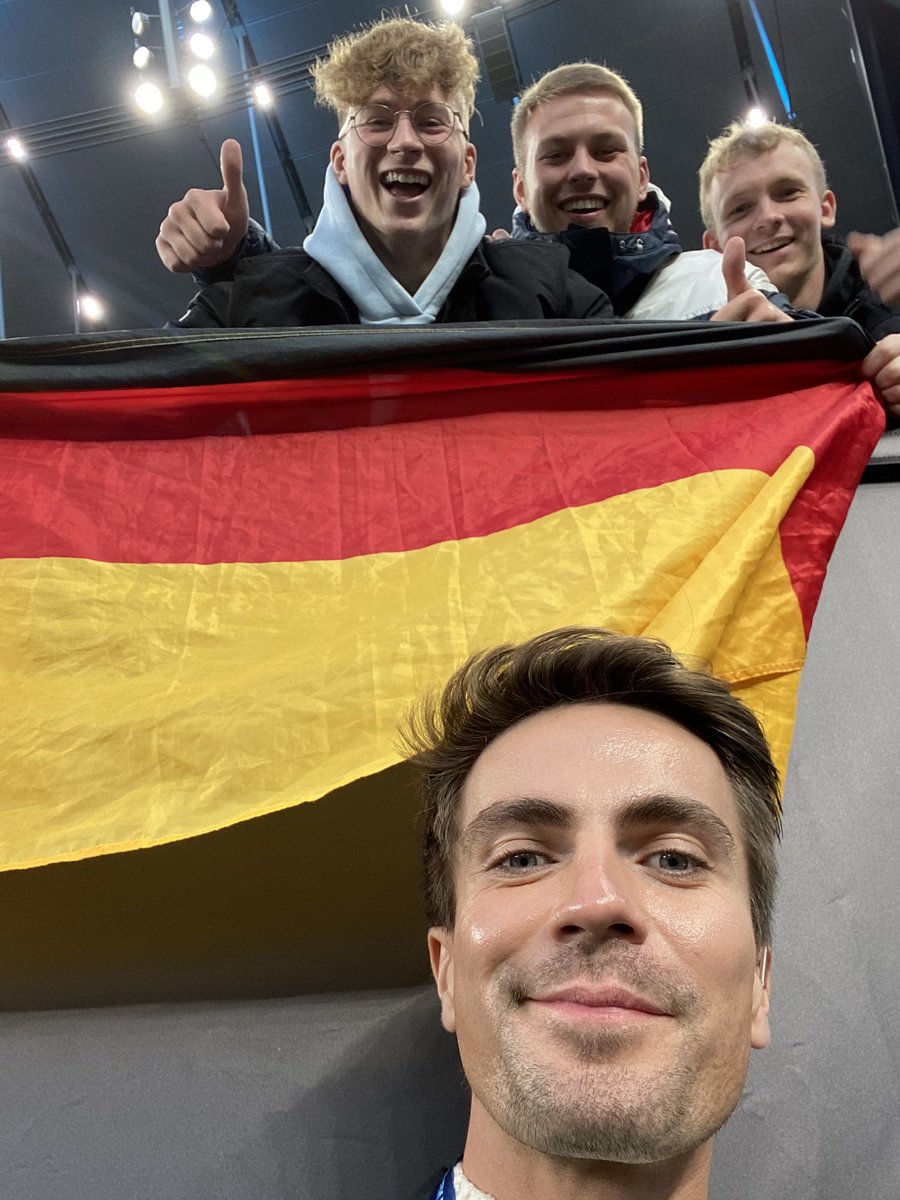 pipetz's tweet photo. London Game🇬🇧❤️ #BringTheColour #RanNfl #rannflsüchtig https://t.co/WI7g6az4eZ