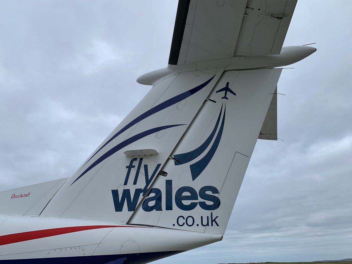 DLJ_Aviation's tweet photo. Lovely view back over #EGPL #Benbecula climbing out in a #KingAir on Friday waving goodbye on my latest trip to the #outerhebrides Back home to West Wales in under an hour and a half #awesome #aircraft #aviation #flywales https://t.co/rHANzurWTl