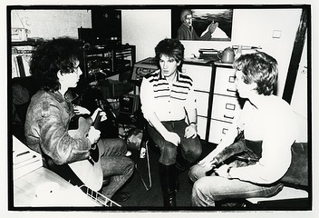 u2peru's tweet photo. October es un disco optimista porque en él hay alegría
-Bono
Mayo, 1982
Vía IG @U2
#U2 #Bono #October #October40 #U2history #efemerides https://t.co/09axPtWxyQ