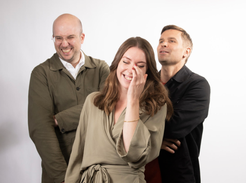 wisterberg's tweet photo. Hello world! Här är vi. 

Dumglada och vakna svintidigt – för att skriva Sveriges bästa dagliga morgonbrev om tech.

Vill du bli först att beta-läsa? Signa upp före kl 8:15 idag: 

https://t.co/MlQnYBsmhX https://t.co/63vUHPbpVj