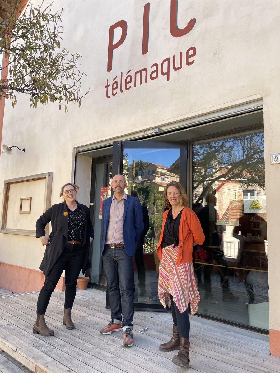 PlowmanMusic's tweet photo. Sorry to be saying au revoir to Marseille tomorrow. Thanks so much to Raoul Lay and Ensemble Télémaque for the brilliant music, the bad jokes, amazing food and blue skies☀️ https://t.co/BCoYlwU665