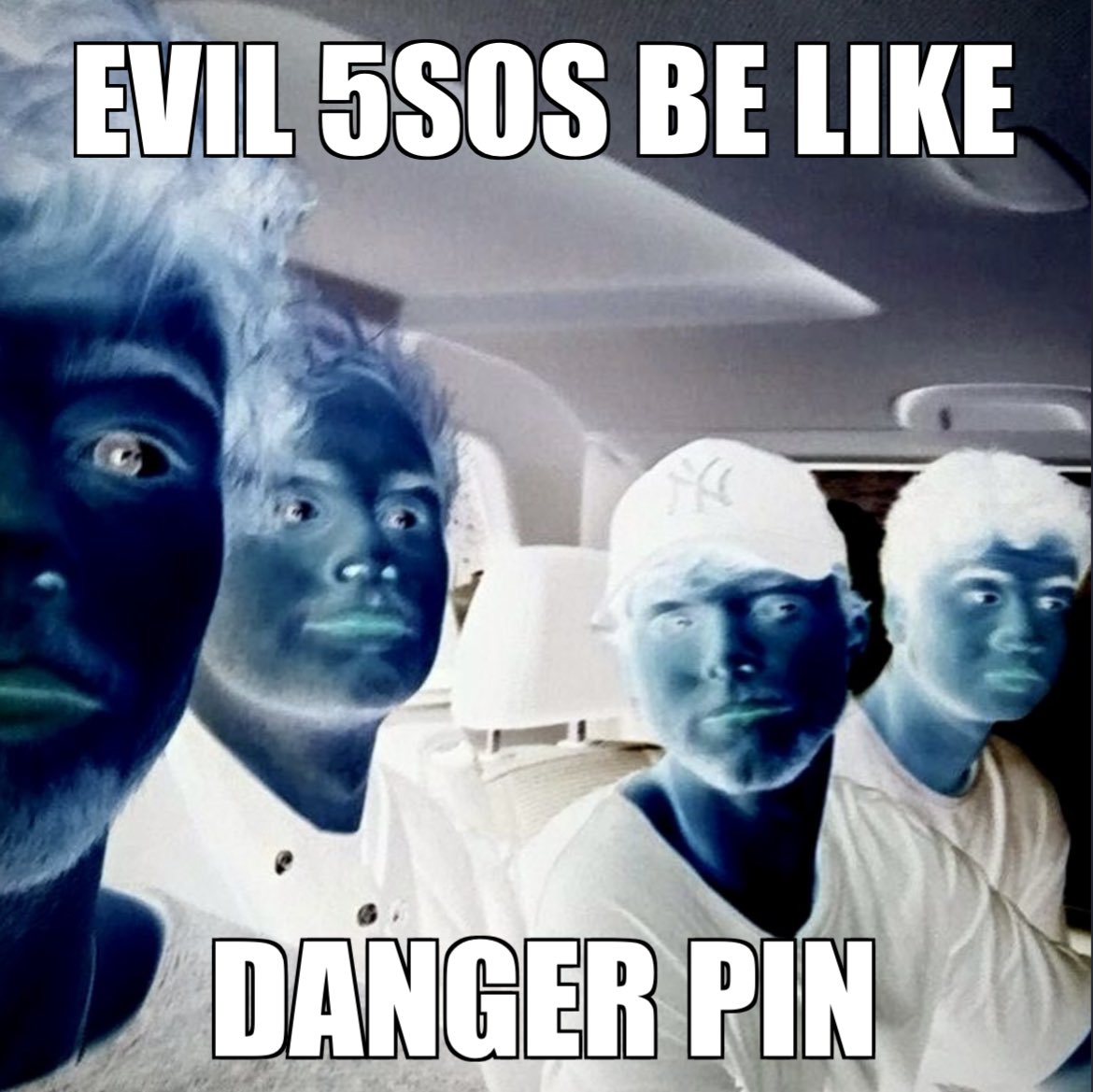 sgfglyricbot's tweet photo. evil 5sos be like https://t.co/24X4m8KADU