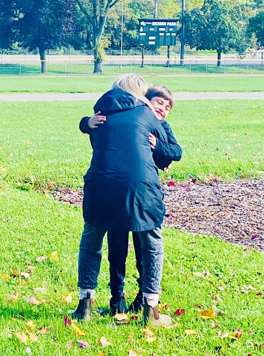 missbaileys2s's tweet photo. Since I can’t be @stjthunder with my beautiful families, they decided to come to me! A beautiful Sunday visit in the park from the most thoughtful, caring, loving and genuinely amazing St John families! I feel SO blessed!❤️ #thankfulheart #smilingfromeartoear https://t.co/ZCbHcilzwe