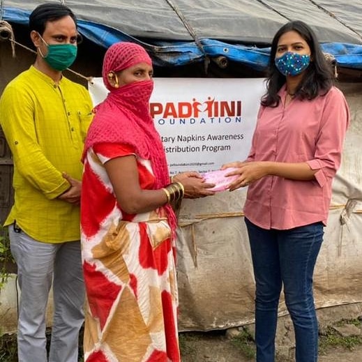 TrPreeti's tweet photo. Slumarea left side of Airoli demart 👍
Free Sanitary pads Awareness and Distribution Programme 🥳
#slumarea #RuralWomen https://t.co/vWEjXCx2iv