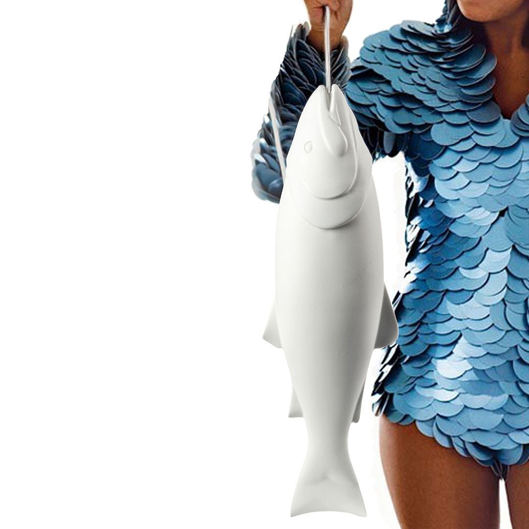 minkeproducts's tweet photo. Mykiss fishlamp, porcelain; treasure the rainbow trout #DDW21 #dutchdesign #dutchdesignweek #polspotten https://t.co/8iSN5tCFQU