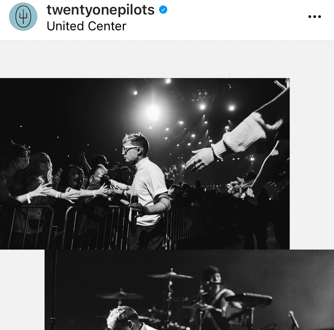 sunflowersaver's tweet photo. The flowers I made for the concert made it into @twentyonepilots Instagram post! I am literally dead!Might not mean much to some but means the world to me! Painted the colors of Vessel, Blurryface, Trench, and Scaled and Icy! 😭 #takeovertour #takeoverunitedcenter #takeoverunited https://t.co/wZD5gUIldl