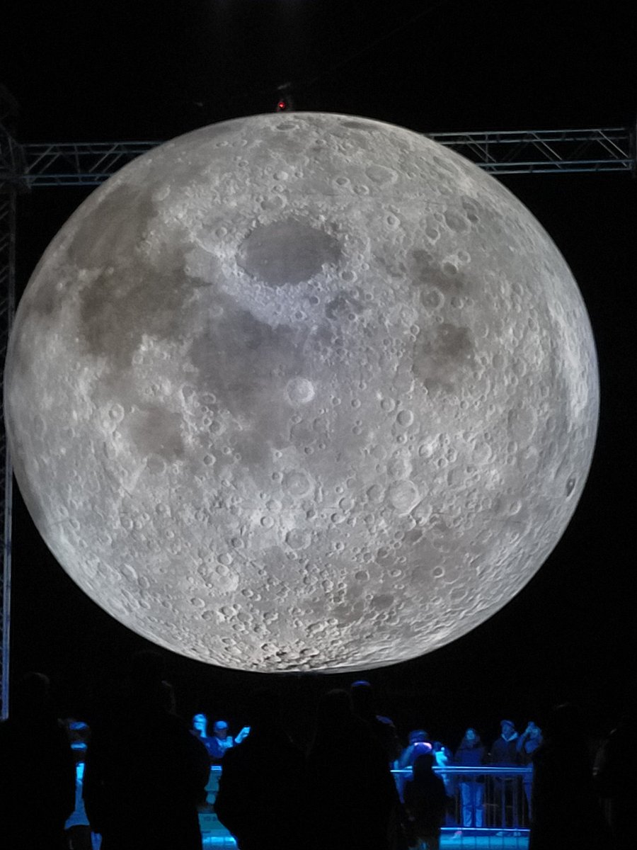 stephiwat's tweet photo. Went to the moon and back today!! https://t.co/kbTlaVIUOX