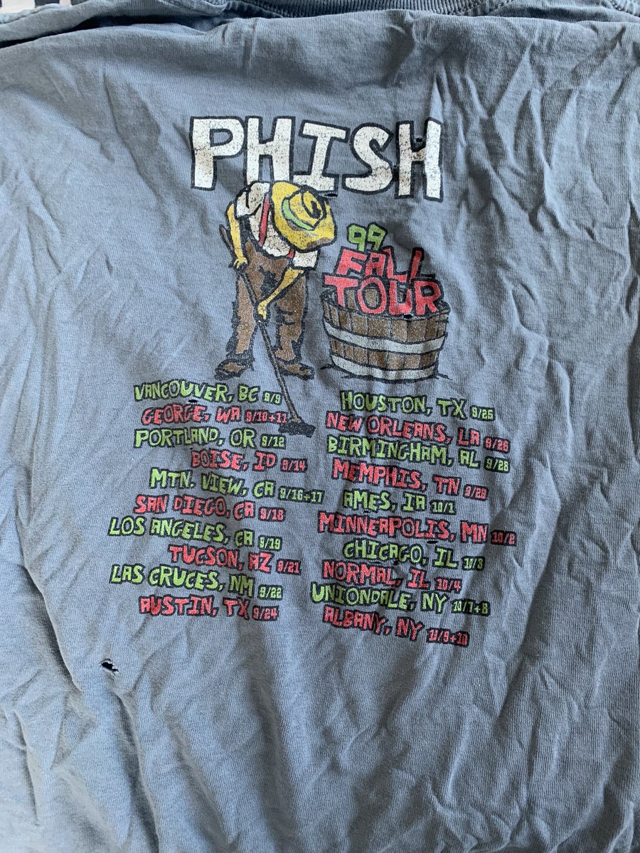 attendancebias's tweet image. Doing a closet/clothing purge and found this! #phish #fall99 @phishdrygoods