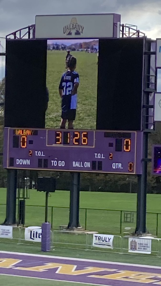 murph3211's tweet photo. UAlbany senior night! So proud of you Kelsey Lee!! @UAlbanyWSOC https://t.co/x4Ish8pnVv