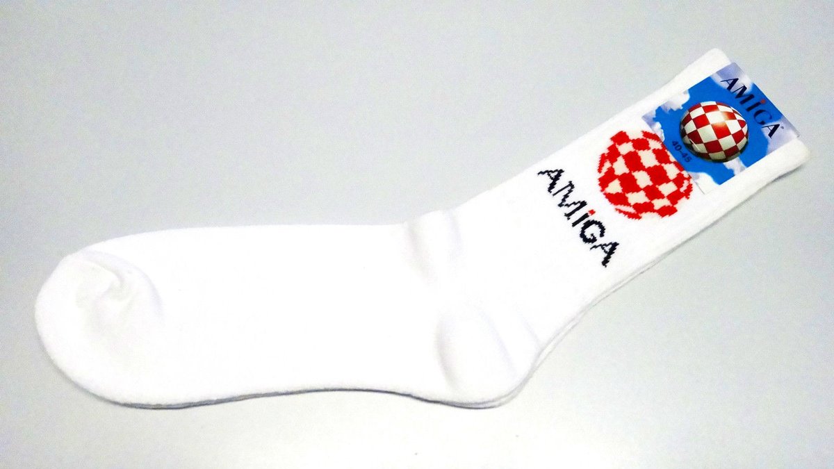 VingTroiSeize's tweet photo. AMIGA Sock EvilBAY - Oct.2015
#sock #amiga #commodore #cbm #AMIGA #retrocomputer #retrogaming #80s #90s #Geek #EvilBay #fanatic 🤡 https://t.co/AczH6ahMqG