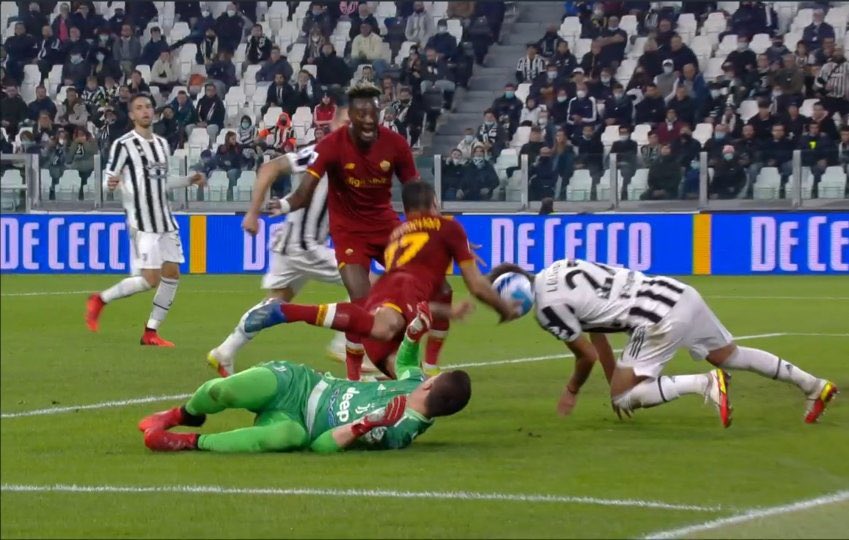 Cavallo Bianconero tweet media