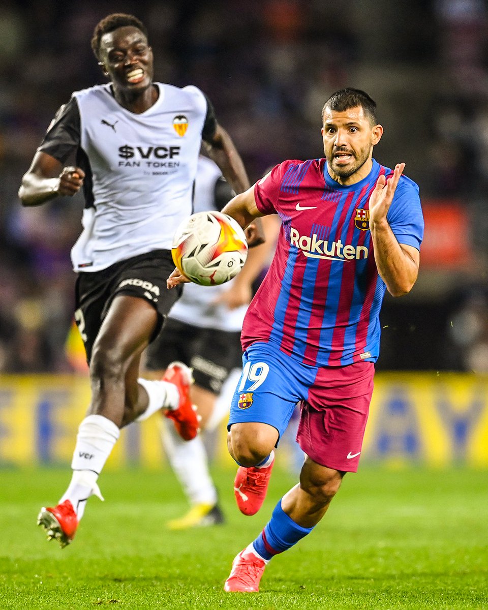 Sergio Aguero in Barcelona colors for the first time 🔵🔴