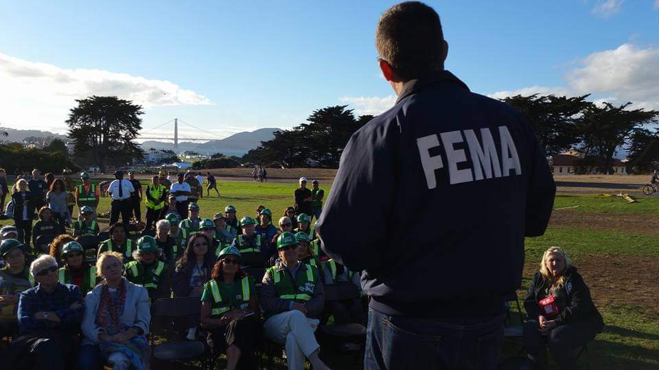 SFFDNERT's tweet photo. 5:04pm on today in 1989 #SF๐ rocked by #LomaPrieta #earthquake
#neighbor helping neighbor led to #SFFDNERT first training 1yr later Still #SFReady thx to #volunteers
#CERT @fema @CalVolunteers @NationalCERT1 @RandyB_WiseOak @SFFDPIO
(night pic by Dwayne Newton)
#wherewereyou? https://t.co/HI0PWYzzj9