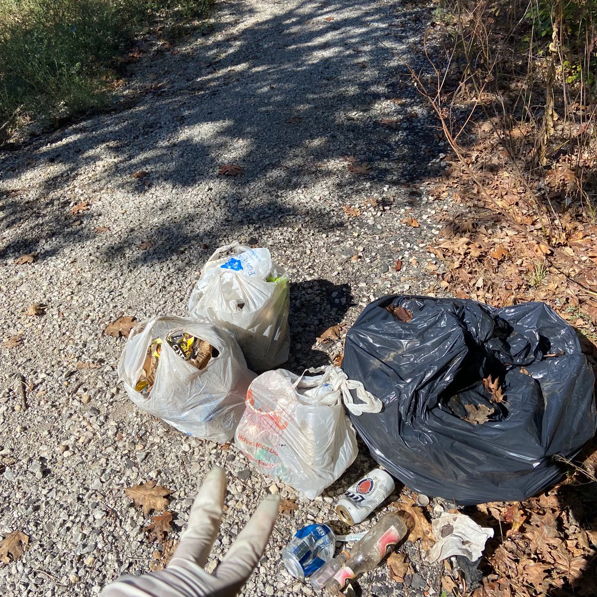 HCA_KC's tweet photo. HCA staff helped clean up one of Kansas City’s trails at Lake Jacomo through this year’s Plogtober event. #KCPlogtober #teamJacksonCounty https://t.co/bfOLqc47YC