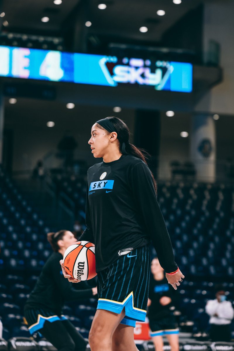TxQueenTee's tweet photo. THE REAL CP3. GET INTO IT!!! THIS GOAT TALK YOU WOULDNT UNDERSTAND IT. @Candace_Parker 

#SKYTOWN
#RINGNUMBER2 🐐🐐🐐 https://t.co/nq2mOagtyy
