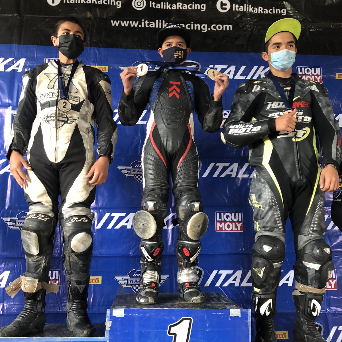 ItalikaRacing's tweet photo. 🏆PODIO | Fecha 4️⃣🏁
🥇#CopaVoltium - Rodolfo Tadeo Figueroa
🥇#CopaWs150 - Ian Carlo Ceja
🥇#CopaDM125 - Rodolfo Tadeo Figueroa
🥇#CopaVORTX200 - Adrian Miguel Hernández
#CampeonatoNacionalTalentoITALIKAJr #RoadToMotoGP #FormandoTalentos https://t.co/Mpk8L04Xj2