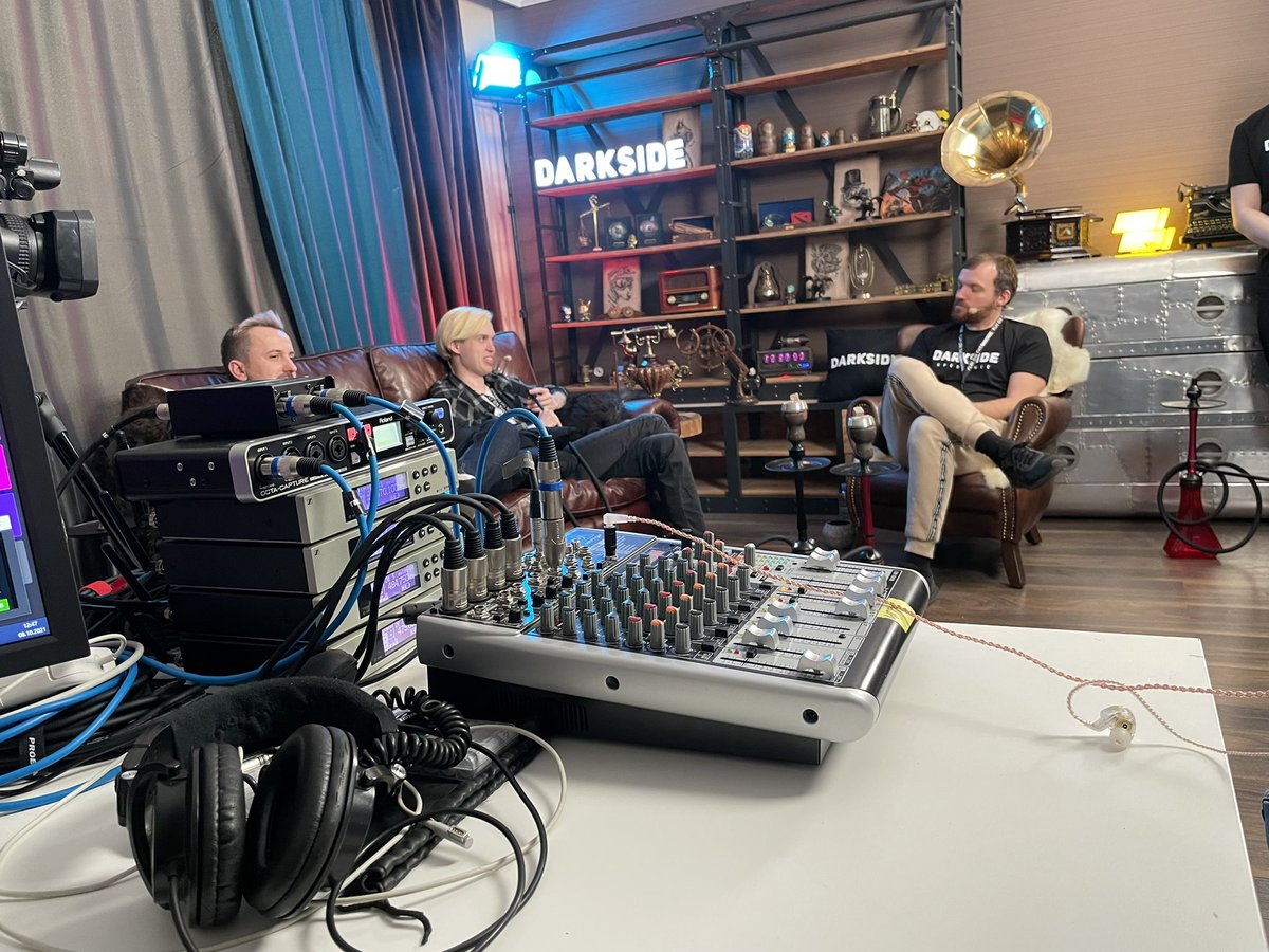 чела реально зовут tweet media