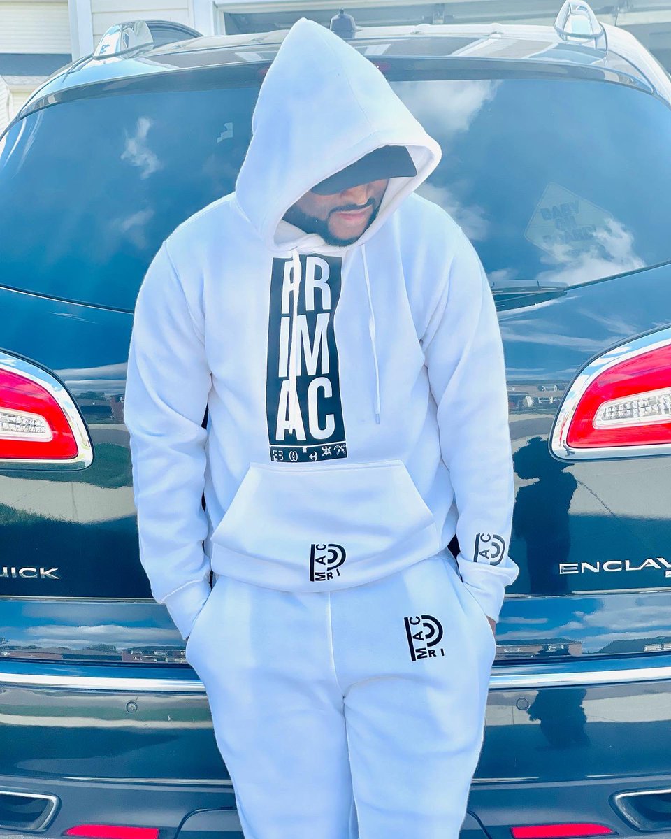 PrimacWear's tweet photo. Pride Of My African Culture 
Clothing line based in The USA 
Ghana made 

Sweatsuit available in USA🇺🇸 and Canada 🇨🇦  now . https://t.co/60i3lp1nkl