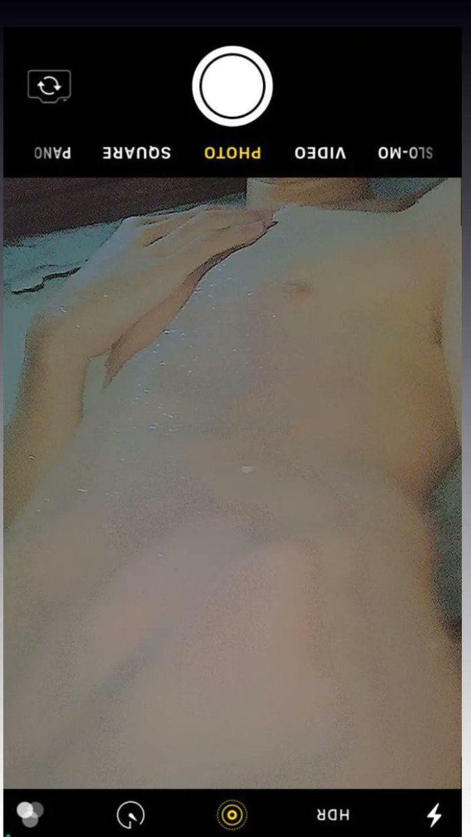 Jesus_Isaac05's tweet photo. Un flaco muy provocativo😈🙈✨🔞... Retwittea y te dejo un 🎁 al dm #flaco #noche #Mibbe #Sigueme https://t.co/xpVtwv1RAS