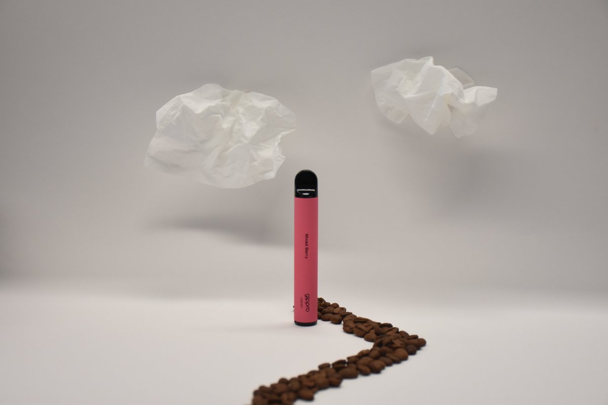 gippro neo mixed berry, buried with berries.

- 800 puffs
- over 22 flavors
- 3.5ml e-liquid
- 550 mAh

Warning: this product contains nicotine, an addictive chemical, and is only for smokers over 21yrs.
.
.
.
.
.
.
#gippro #berries #disposablevape #vapeshop #vapenation #monday