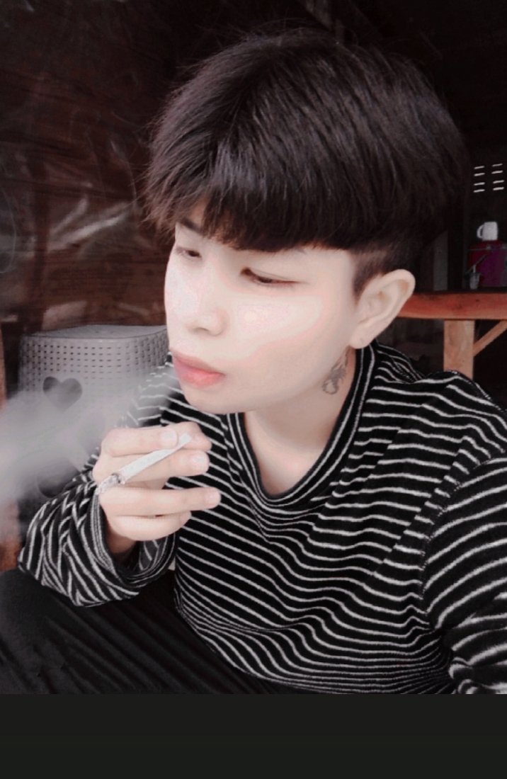 TomBank27's tweet image. สันดานผมมีหลายมุม 
ขึ้นอยู่กับว่าคุณเป็นใคร👽