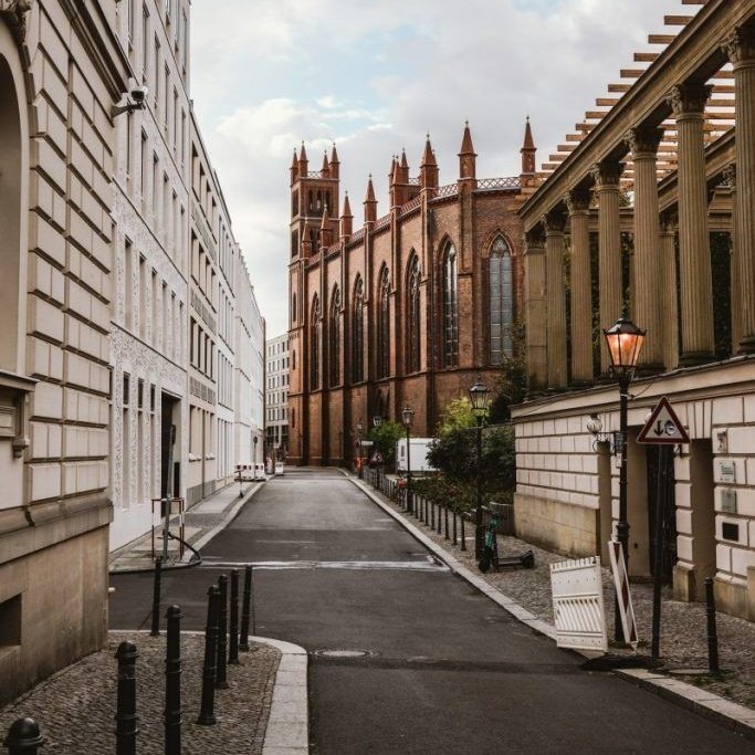 Ludwig_Deutsch's tweet photo. ㅤ ✐;   ❝  Bundesrepublik Deutschland ||
            Rᴇᴘᴜ́ʙʟɪᴄᴀ Fᴇᴅᴇʀᴀʟ ᴅᴇ Aʟᴇᴍᴀɴɪᴀ  ❞ㅤ ㅤ 

ㅤ「  🖋️ 」   ࿔ ˖۪•   Lυdwιɢ Beιlѕcнмιтd         ˖۪ 

⠀   🗞️ ─̸  Hetalia
⠀   🗞️ ─̸  Rol: Corto/medio/extenso
⠀   🗞️ ─̸  Rol DM y tl

⠀   🗞️ 𓍕 Roleplay acountt https://t.co/Ex9NCEPExu