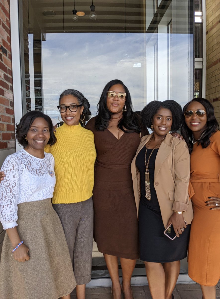 Chestin_AC's tweet photo. @RaffasKingwood Never disappoints! Service, food and fellowship were impeccable, as usual! @TexasRaffa takes such pride in all that he touches. Brunch with the best 💙💕💙
#JJHKProud #s13 #MomSoHard https://t.co/PllQgTodwE