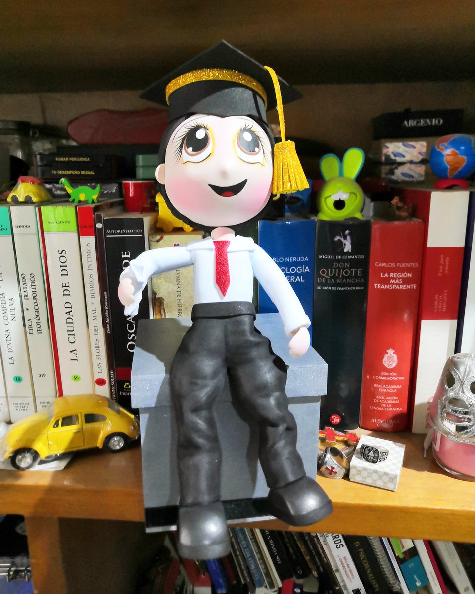 GilbertoBazanZa's tweet photo. Detalles que llegan al corazón ❤️.
El mejor obsequio de graduación 🧑🏻‍🎓.
#Graduación #Maestría #MAPyG https://t.co/VcFVxCzU5k