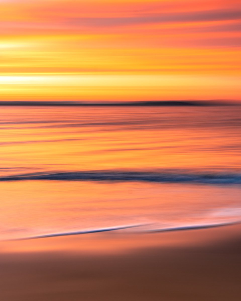 DeniCupit's tweet photo. A welcome sight to wake up to. ☀️🎨🖌️

#Tasmania #ICM #IntentionalCameraMovement https://t.co/9IXNY1PKmk