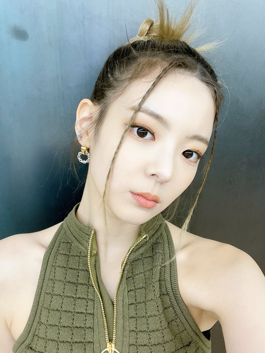 bbljisu's tweet photo. [211018] https://t.co/M6fMlxY32P