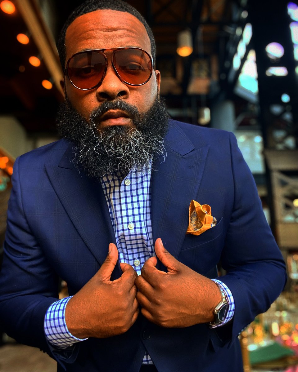 TimDClinton's tweet image. Everybody wants your spot, until they see what it takes to play your position... #finalstatement