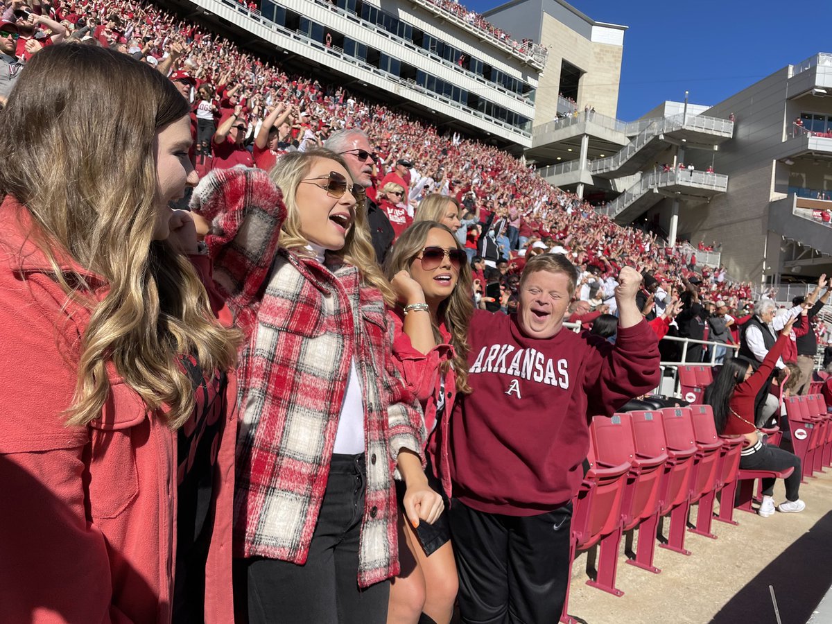 We met the MAN the LEGEND <a href="/CanaanSandy/">canaan sandy</a> this weekend👏🏼 <a href="/RylieSlone/">Rylie Slone</a> <a href="/catlovesyou27/">✮ Cat ✮</a>