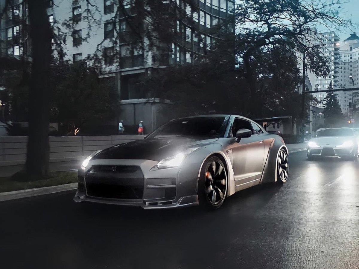 HussainAutos's tweet photo. Someone randomly photographed the GTR in the city. They did an amazing job editing too!! https://t.co/FzFOu7Jhca