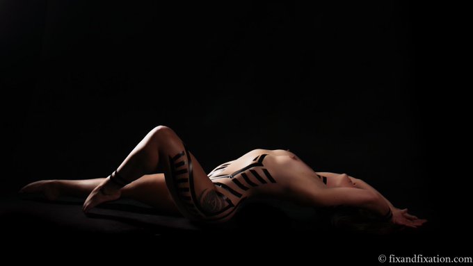 First time being taped! #photoshoot #bodytape #artnude https://t.co/6M0ycI2Ceq<a href="/tag/photoshoot"class="tags">#photoshoot</a><a href="/tag/bodytape"class="tags">#bodytape</a><a href="/tag/artnude"class="tags"><span>#artnude</span></a>