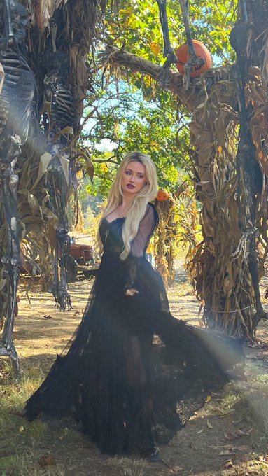 Hi https://t.co/VyNQ5bzCdf<a href="/tag/lethallyblonde"class="tags"><span>#lethallyblonde</span></a>