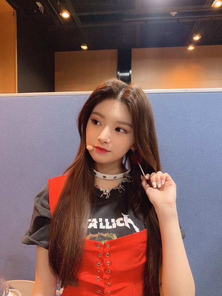 Everyway_twt's tweet photo. ๐ซ๐๐๐๐๐๐
๐๐๐๐ ๐๐ ๐๐๐๐๐๐๐๐๐๐ ๐๐๐
๐๐๐๐๐๐๐๐, ๐ค๐๐ฉ ๐๐๐๐๐ฅ๐คยฐโฎโบ #MAELY ๐ธ #Epiphan3rdCB + #BringGlowDown
Tarde pero jamรกs para felicitar a todo @epiphanglowtwt por su regreso el dรญa de hoy sisisi. https://t.co/VNY9e7x3Oj