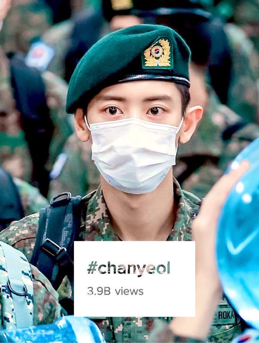CHANYEOLxNA's tweet photo. The ‘Chanyeol’ hashtag surpasses 3.9 BILLION views on Tiktok.

#CHANYEOL #찬열 #灿烈 https://t.co/vO9EKnjwHw