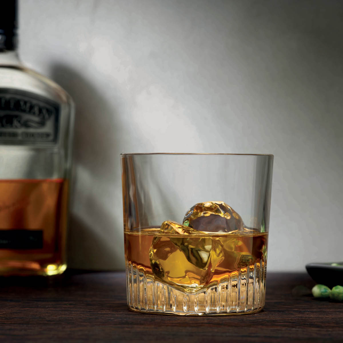 Dynamic and unexpected, yet still inherently simple – the Nude Caldera collection offers a new take on the traditional whiskey essentials.

hospitalitysuperstore.com.au/tableware-bar-…

#tabletopmatters #Nudecaldera #whiskyglass #cateringsupplies #glassware