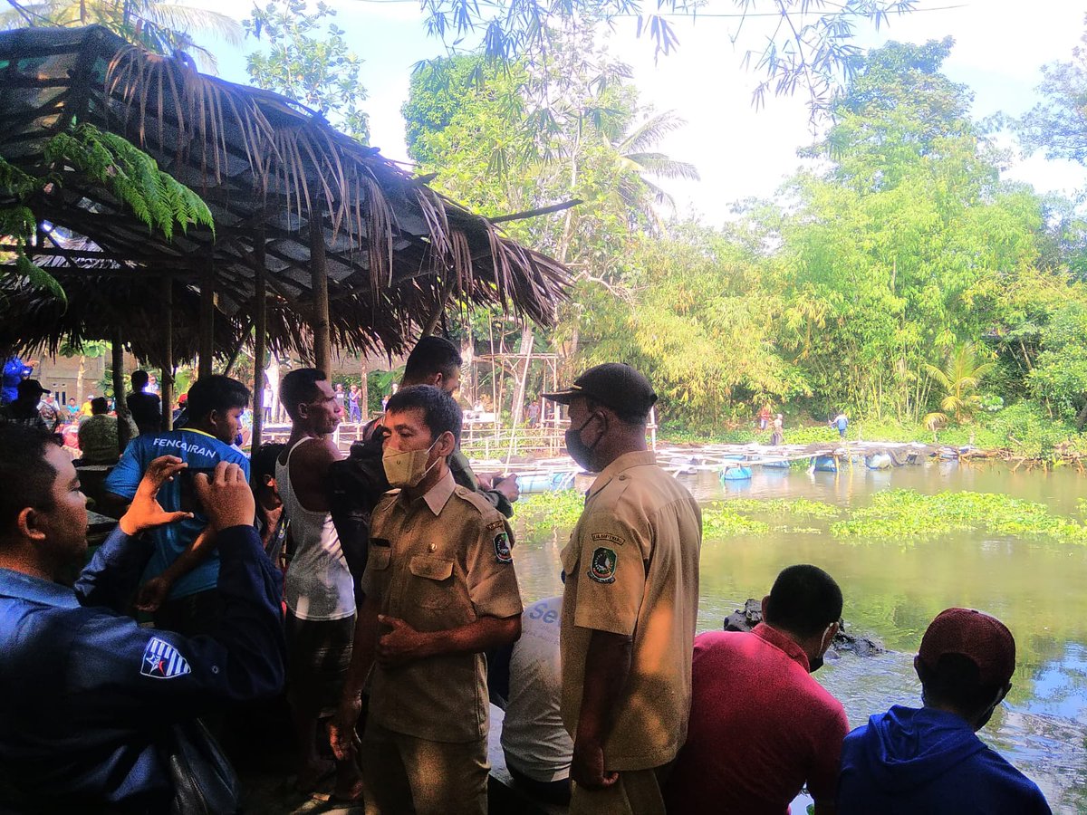KorsdaGenteng's tweet photo. proses sepei dan pembersihan waled di bendung kidat...
korsda genteng,,,
@PengairanBwi
@priambod
@ipukfdani https://t.co/aUaugtgRsf