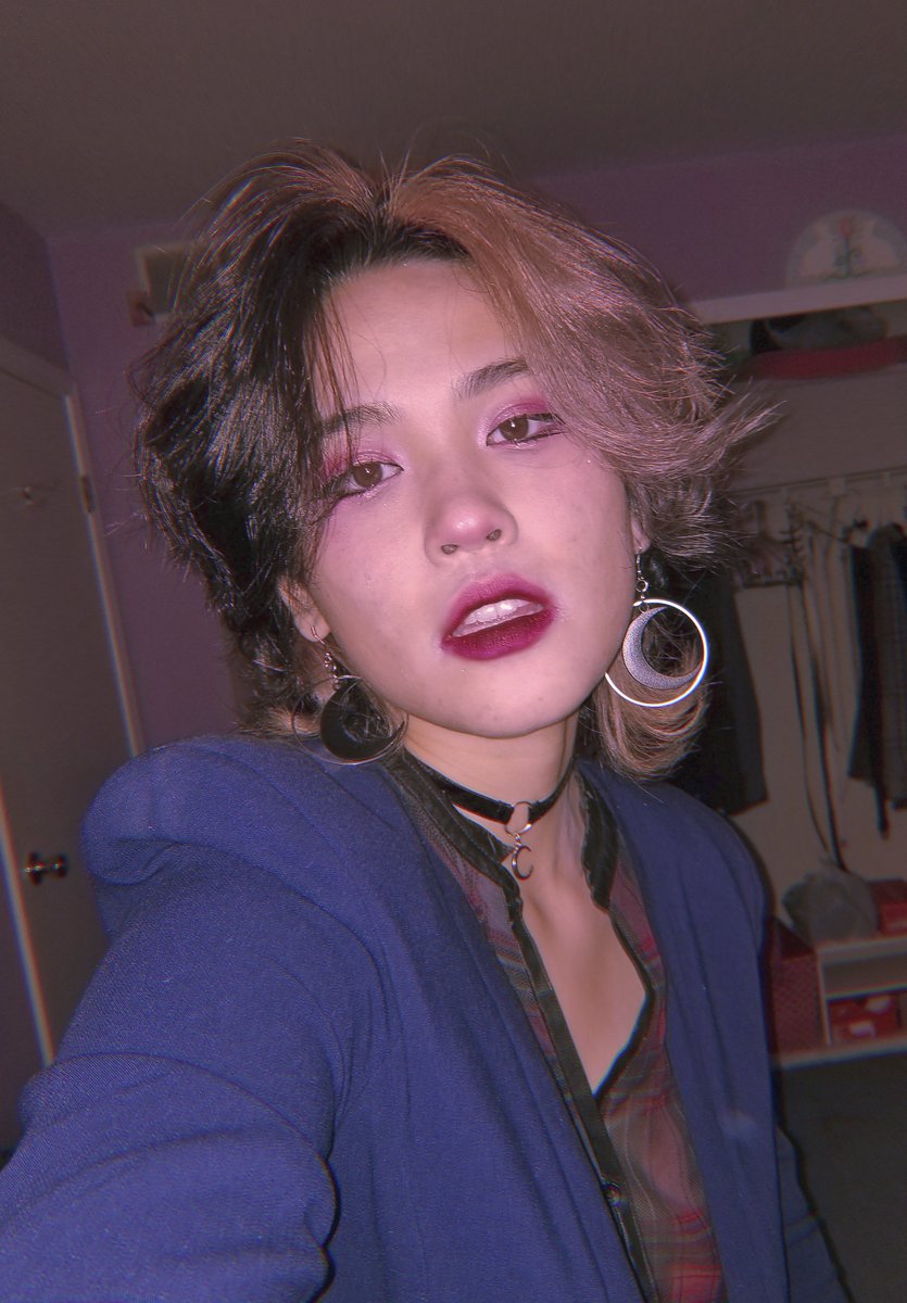 viii_xiiu96's tweet photo. Pretty 80s vibe https://t.co/3KG9iYne7w