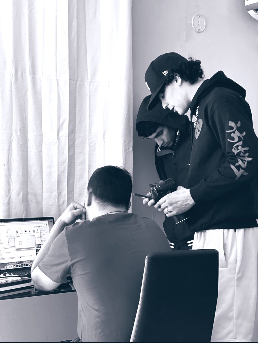 Never Not Working 🎙📀