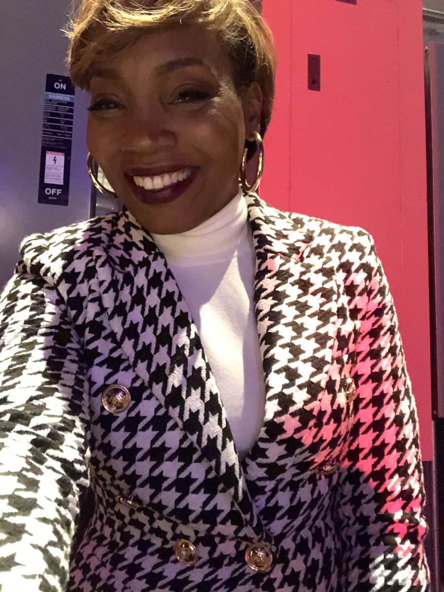 Put on my Sunday’s best! Have a blessed day 🙌🏾🙏🏿