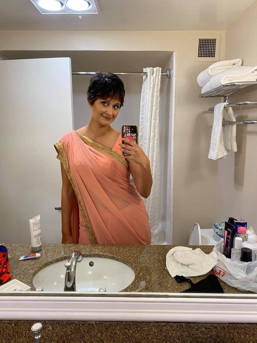 a___bird's tweet photo. Last selfie is you on the outside, last saved meme is you on the inside https://t.co/huQUEdZZQu
